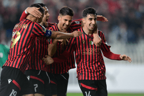 كأس الكونفدرالية.. إتحاد الجزائر يقتطع تأشيرة التأهل إلى المربع الذهبي