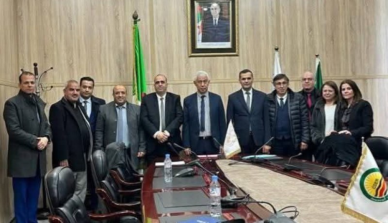 تنصيب مدير جديد لمركز تنمية الطاقات المتجددة