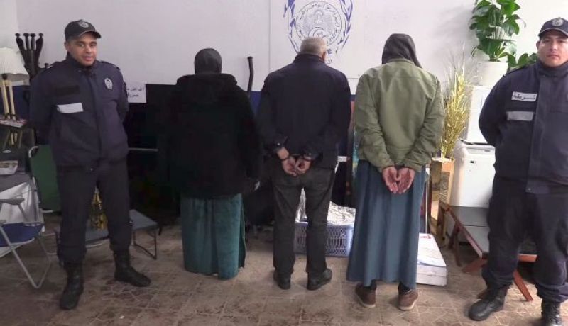 شرطة الأبيار تطيح بعصابة تقودها امرأة لسرقة أثاث المنازل بعد استئجارها