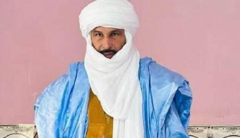 أمين عقلاء القبائل العربية “تنزروفت” يعزي في وفاة الرئيس الراحل “زروال”