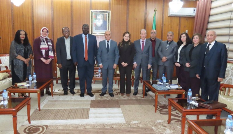 تعزيز التعاون الصحي مع مفوضية الإتحاد الإفريقي