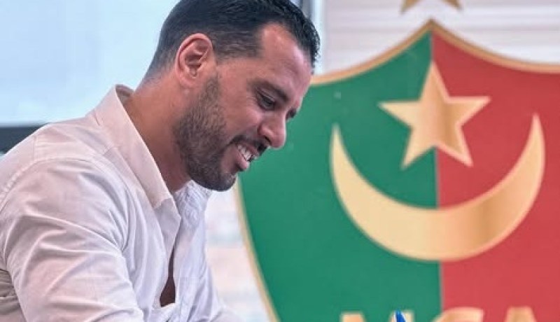 خديس: “مولودية الجزائر فريق كبير ويتطلب لاعبين كبار”