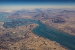 إيران تغلق مضيق هرمز وسط مخاوف من اضطراب سلاسل الإمداد