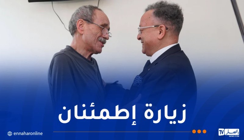 وزير التعليم العالي يزور نجل الشهيد مصطفى بن بولعيد بالمستشفى