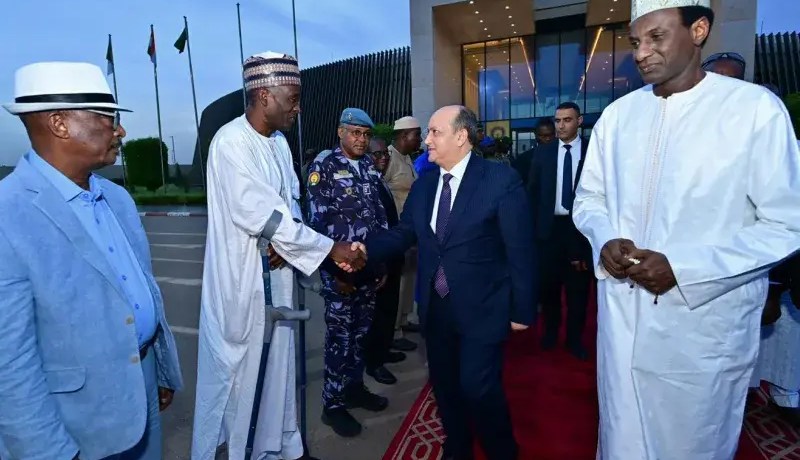 الوزير الأول ينهي زيارته الرسمية لجمهورية النيجر