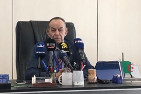 مدير مطار الجزائر الدولي يعزي عائلات ضحايا سقوط طائرة نقل عسكرية