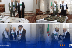 نجل المجاهد المرحوم العقيد أكلي محند أولحاج يسلم أغراضا ثورية نادرة لمتحف الجيش