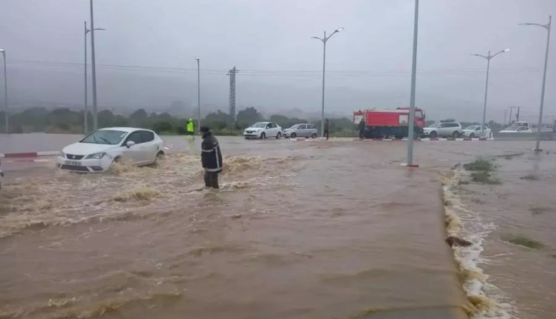 التقلبات الجوية: إنقاذ 8 أشخاص و160 رأس غنم