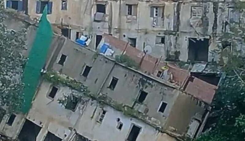 بالفيديو: انهيار بناية بوادي قريش في العاصمة 