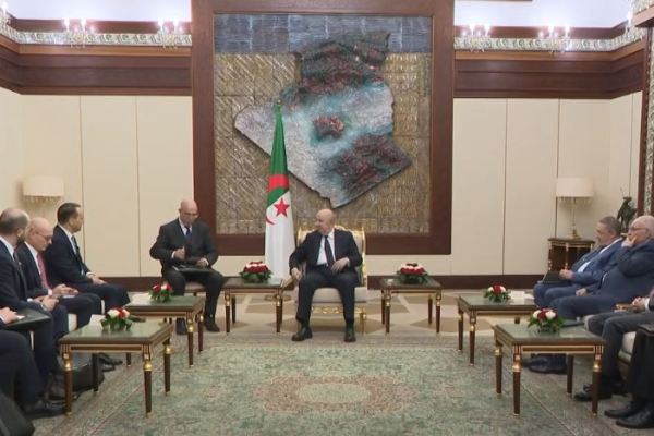 رئيس الجمهورية يستقبل نائب رئيس مجلس الوزراء وزير الخارجية البولندي