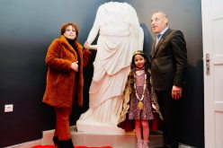 تحضيرا لزيارة بابا الفاتيكان للجزائر .. بن دودة في عنابة