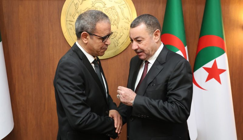 وزير الداخلية يستقبل رئيس المجلس الوطني للأقاليم والجهات التونسي