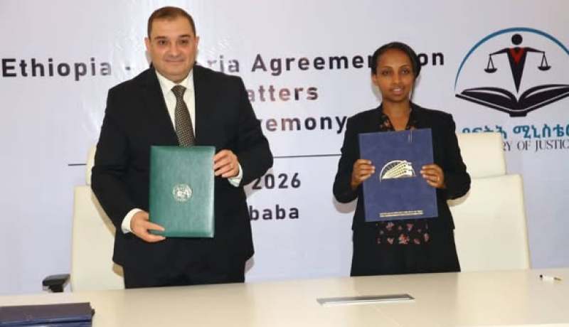 بالصور: وزير العدل رفقة نظيرته الإثيوبية يوقع على مشاريع اتفاقيات تعاون ومذكرة تفاهم