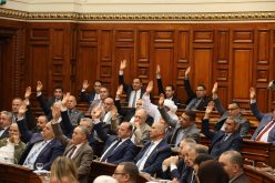 أعضاء مجلس الأمة يصادقون على قانون تحديد الدوائر الانتخابية والمقاعد المطلوب شغلها في البرلمان