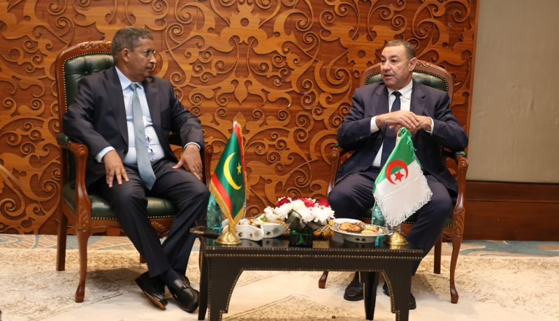 الجزائر وموريتانيا تعززان التعاون في قطاع النقل بمختلف أنماطه