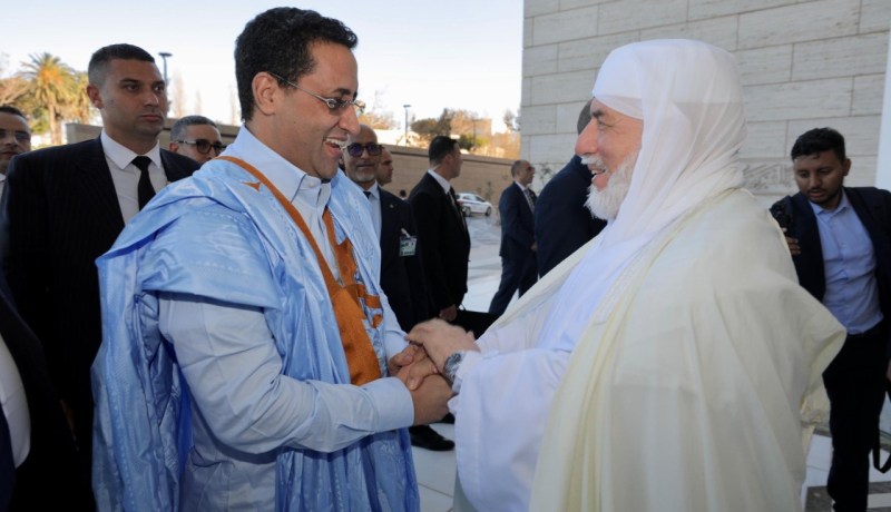 عميد جامع الجزائر يستقبل الوزير الأول الموريتاني