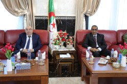 وزير الصناعة الصيدلانية يحل باولاد جلال في زيارة تفقدية