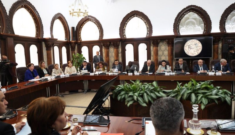 أوامر رئاسية برفع إنتاج محطة نزع الأملاح بعين صالح لضمان تزويد تامنغست بالمياه