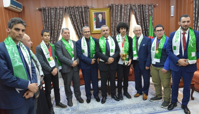 وزير التربية يستقبل التلاميذ المتوّجين في الأولمبياد الإفريقي للذكاء الاصطناعي