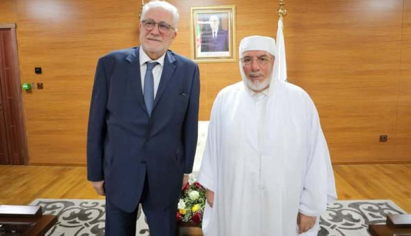 عميد جامع الجزائر يستقبل عميد مسجد باريس