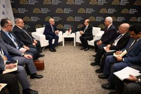 من أنطاليا.. عطاف والزنداني يبحثان تطورات الأزمة اليمنية وآفاق الحل