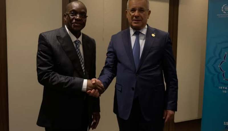 بوغالي يجري لقاءً ثنائيًا مع نظيره الغاني