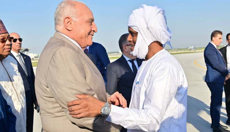 عطاف يستقبل نظيره التشادي