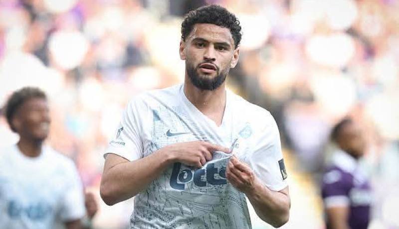 آدم زرقان يسجل ثنائية ويقود سان جيلواز لصدارة الدوري البلجيكي