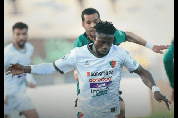 الرائد مولودية الجزائر يسقط أمام شباب قسنطينة بثنائية