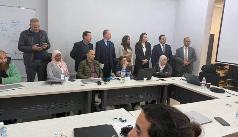 وفد إفريقي يزور جامعة باب الزوار لتعزيز الابتكار