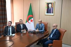 إحياء يوم العلم: تأكيد على دور الجالية في تعزيز الإشعاع العلمي للجزائر