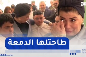 بكاء وزيرة التضامن صورية مولوجي متأثرة بعرض للأطفال من ذوي الاحتياجات الخاصة