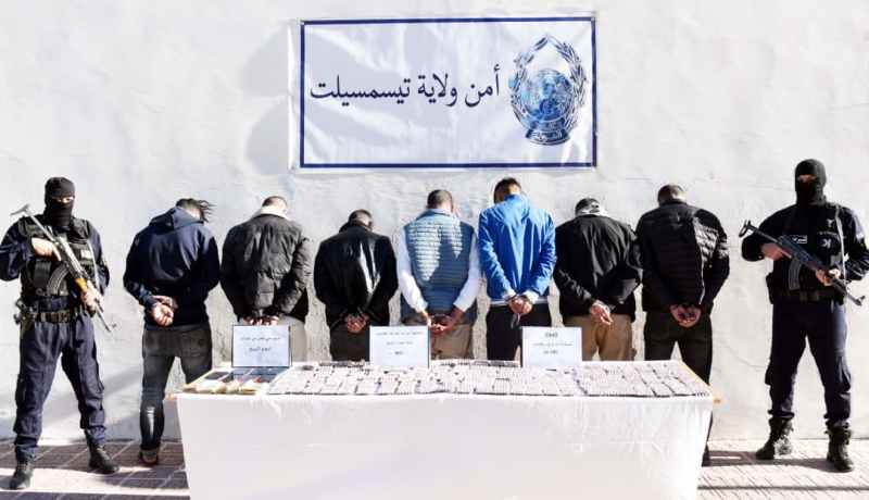 تيسمسيلت: تفكيك شبكة إجرامية وحجز 6 آلاف قرص “بريغابالين”