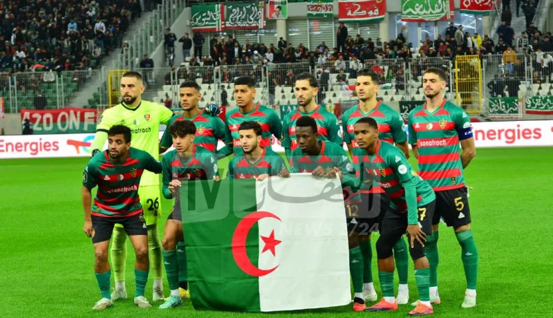 مولودية الجزائر تتجاوز أولمبيك آقبو وتقترب من اللقب الثالث تواليا