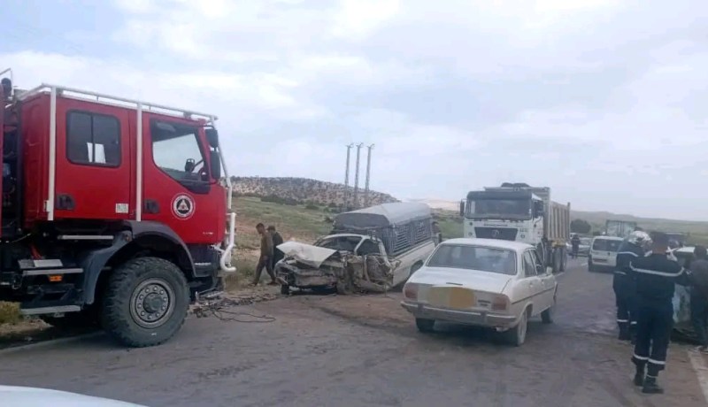 بوسعادة.. قتيل و3 جرحى  في اصطدام بين سيارتين بجبل مساعد