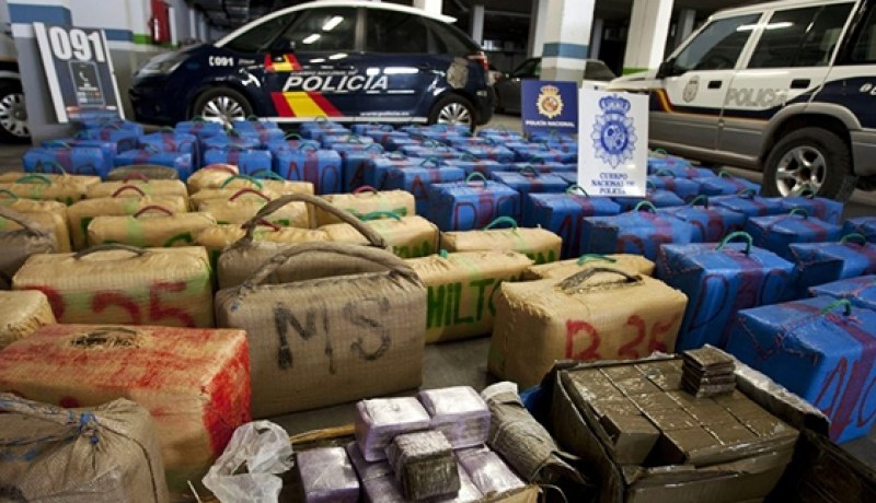 بتواطؤ من الشرطة المغربية.. حجز 15 طنا من الحشيش داخل شحنة بطاطا في ألميريا