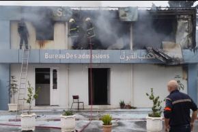 وزير الصحة يتفقد مستشفى بشير منتوري بالقبة عقب اندلاع حريق بمكتب القبول