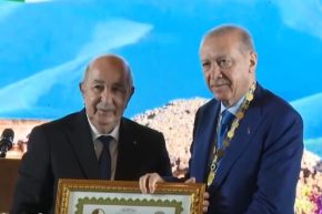 الرئيس تبون يوشّح أردوغان بوسام الاستحقاق الوطني برتبة “أثير”