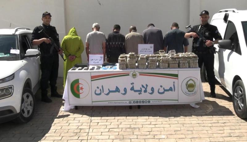 حجز 80 كلغ من سموم المغرب بمخبأ سري في وهران