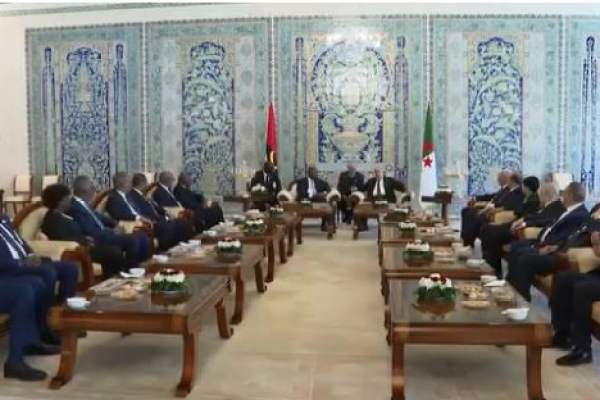 الجزائر وأنغولا توقّعان حزمة اتفاقيات تعاون
