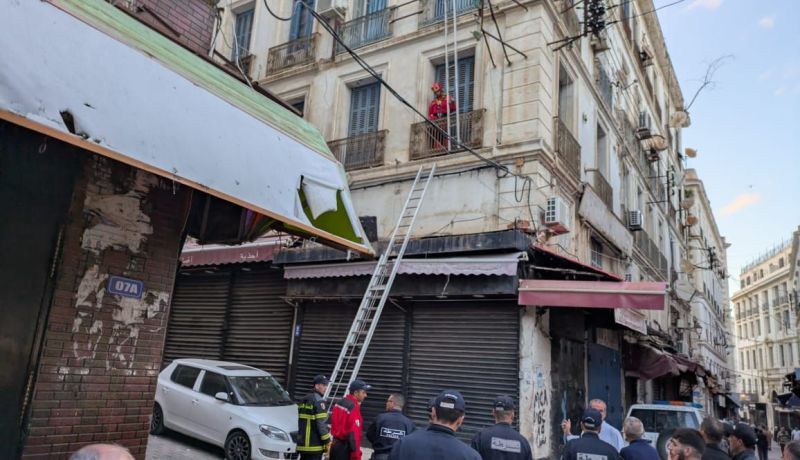 العاصمة.. انهيار كلي لسلالم بناية سكنية بالقصبة