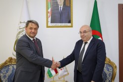 قويدري يبحث سبل التعاون الصيدلاني مع سفير المجر