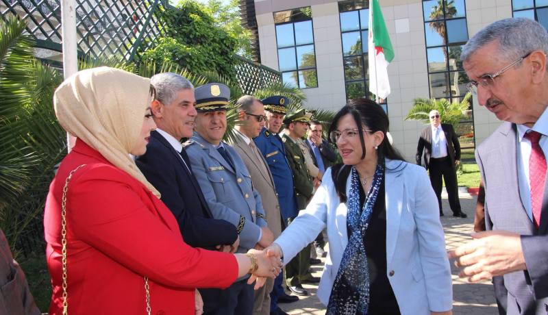 وزيرة التجارة تطلق حملة المرافقة الإقتصادية للمتعاملين الإقتصاديين والشباب من سطيف