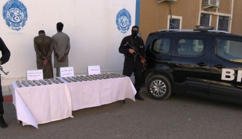 تامنغست.. توقيف شخصين وحجز أزيد من 10 كلغ كيف