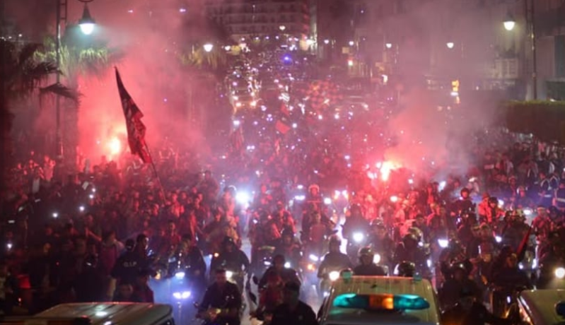 إدارة اتحاد الجزائر تشكر أنصار الفريق وتنوّه بمجهودات الأمن خلال الاحتفالات