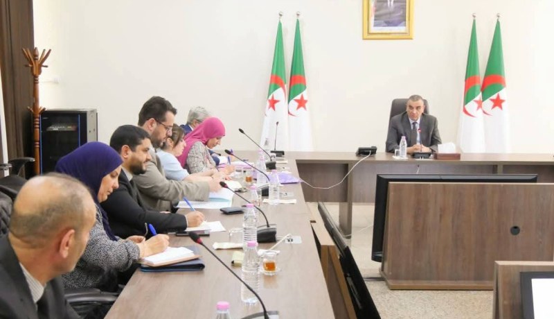 جلاوي يترأس اجتماعًا وزاريًا لمتابعة مشروع خط السكة الحديدية الجزائر–تمنراست