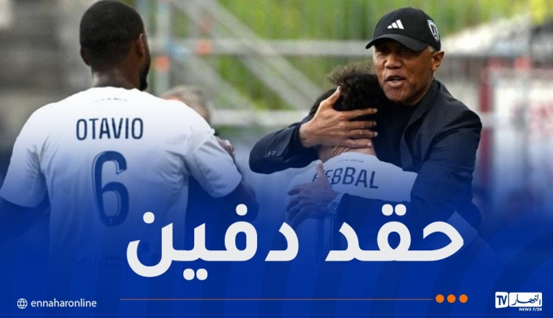 كومبواريه يمنع قبال من الحديث عن “الخضر” !