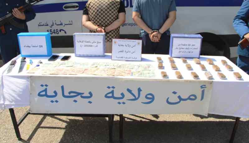 بجاية: الإطاحة بشبكة لترويج المخدرات وحجز أكثر من 2 كلغ “كيف”