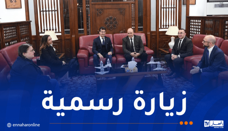 وفد برلماني إيطالي يحل بالجزائر