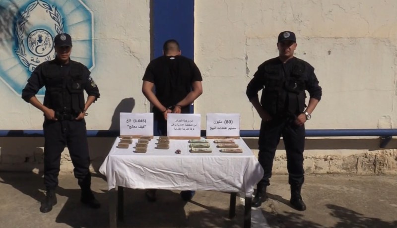 شرطة براقي توقف شخصا بحوزته 1 كلغ من “الكيف” و80 مليون سنتيم
